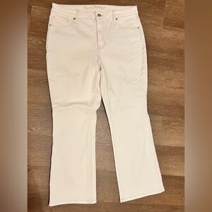 Tommy Bahama Women's Mid Rise Cropped Ivory Jeans